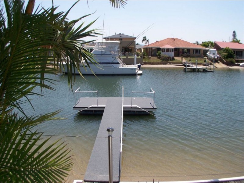50 Lindsay Parade, Paradise Point QLD 4216