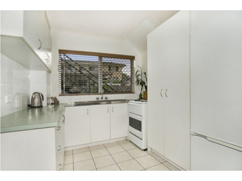 1/9 Birt Avenue, Surfers Paradise QLD 4217