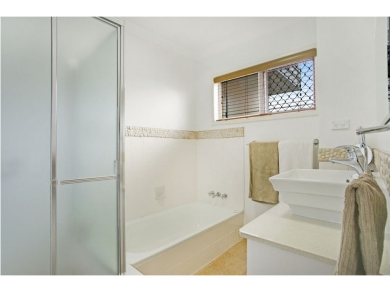 1/9 Birt Avenue, Surfers Paradise QLD 4217