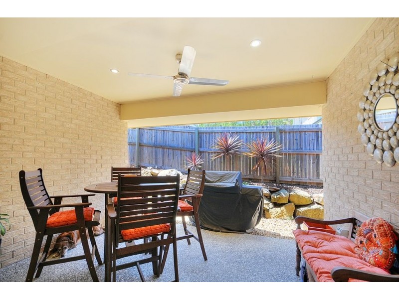 72 ALDGATE CRESCENT, Pacific Pines QLD 4211