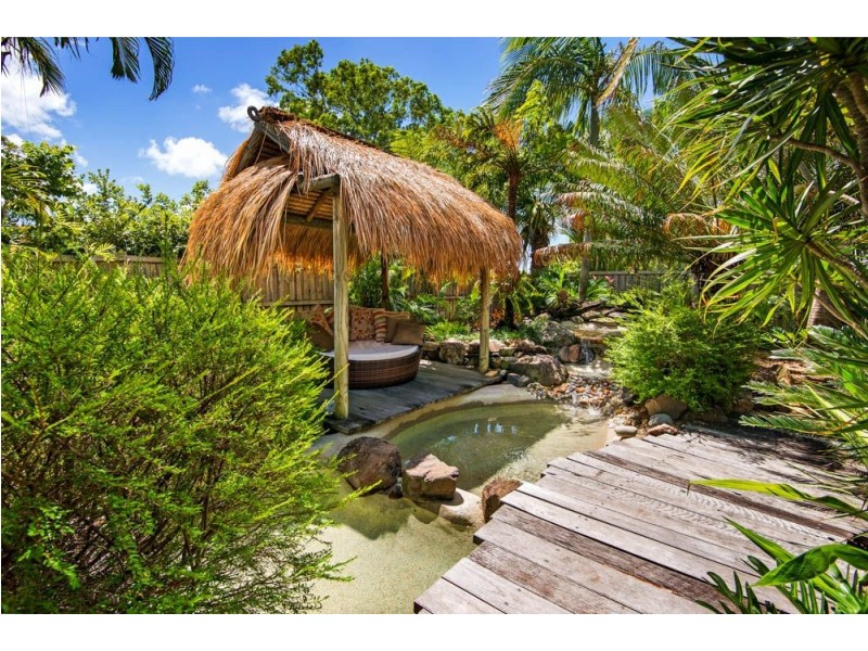 22 Chindrina Street, Hope Island QLD 4212