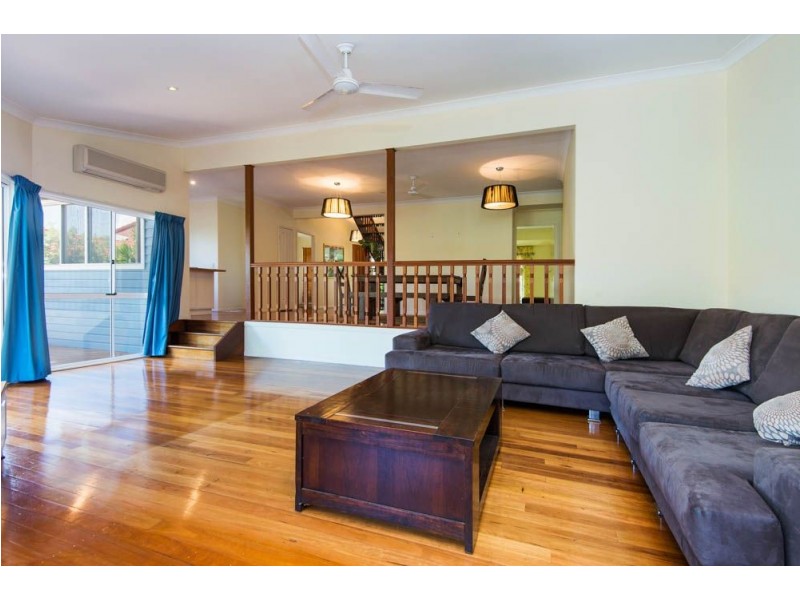 22 Chindrina Street, Hope Island QLD 4212