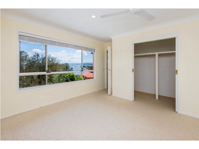 22 Chindrina Street, Hope Island QLD 4212