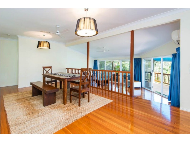 22 Chindrina Street, Hope Island QLD 4212