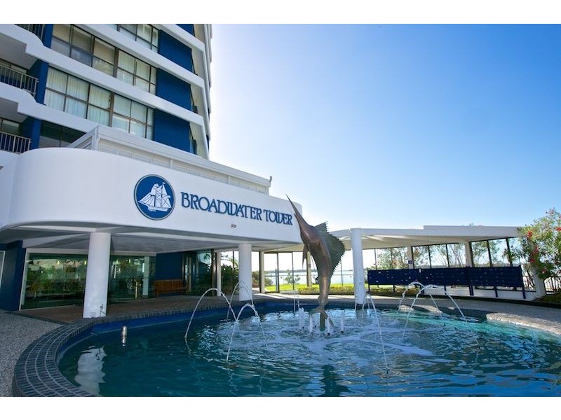 57/17 Bayview Street, Runaway Bay QLD 4216