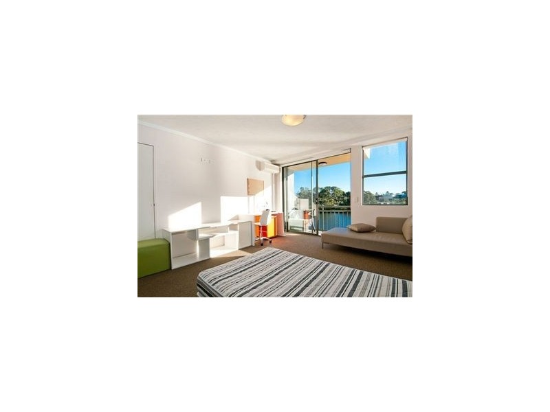 541-543/25 Lake Orr Drive, Robina QLD 4226