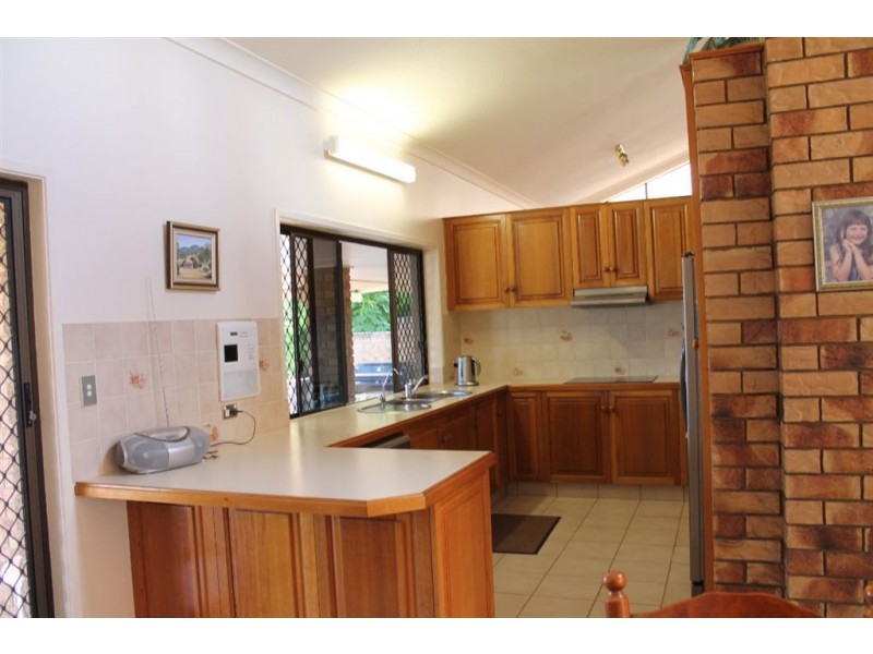21 Saxonvale Terrace, Mermaid Waters QLD 4218