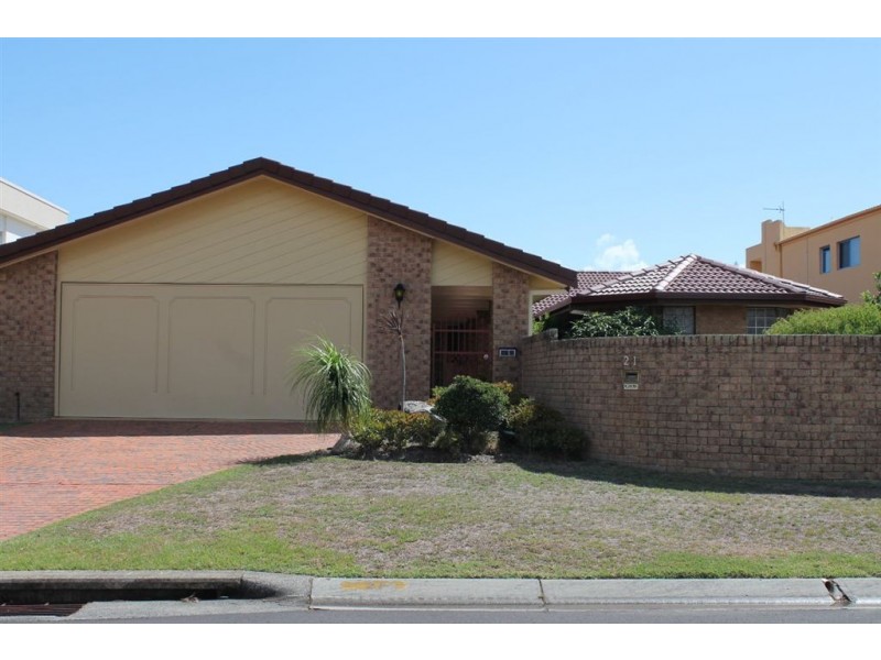 21 Saxonvale Terrace, Mermaid Waters QLD 4218