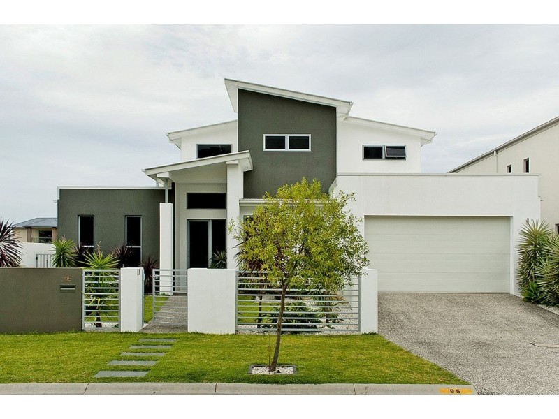 95 Compass Drive, Biggera Waters QLD 4216