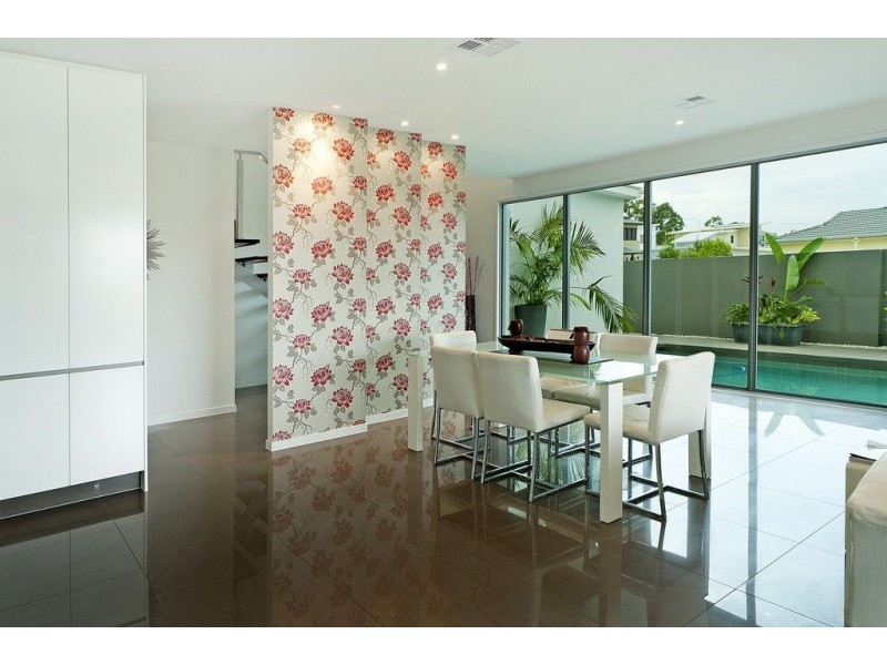95 Compass Drive, Biggera Waters QLD 4216