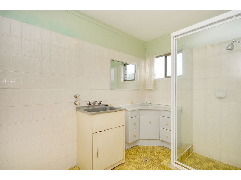 6/20 Peter Pde, Mermaid Waters QLD 4218