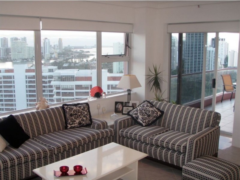 117/12 Commodore Drive, Paradise Waters QLD 4217