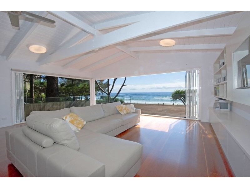 95 Hedges Avenue, Mermaid Beach QLD 4218