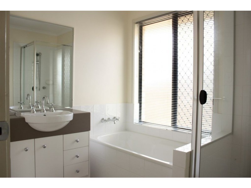 39 Buchanan Circuit, Oxenford QLD 4210