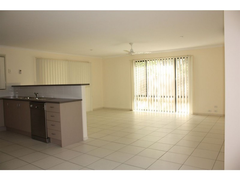 39 Buchanan Circuit, Oxenford QLD 4210