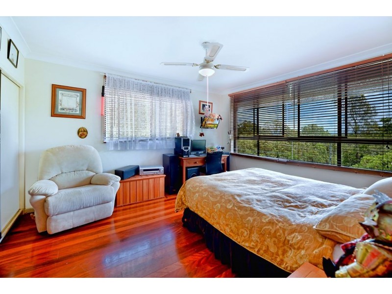 325 Ashmore Road, Benowa QLD 4217