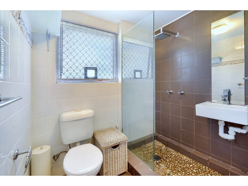 325 Ashmore Road, Benowa QLD 4217