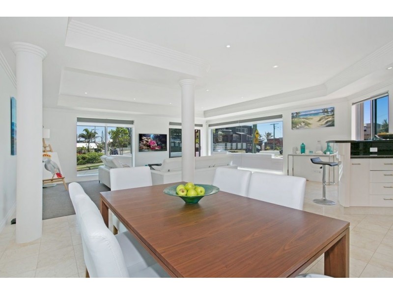 Villa 2/114 Albatross Avenue, Mermaid Beach QLD 4218