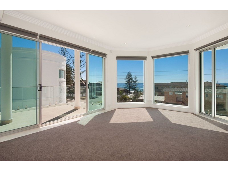 Villa 2/114 Albatross Avenue, Mermaid Beach QLD 4218