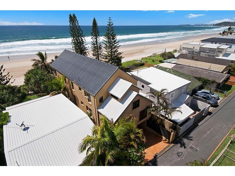 Villa 2/273 Jefferson Lane, Palm Beach QLD 4221