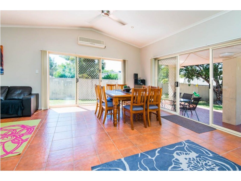 11 Kirdford Court, Arundel QLD 4214