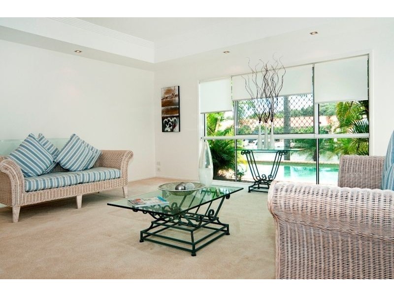55 Pebble Beach Drive, Runaway Bay QLD 4216