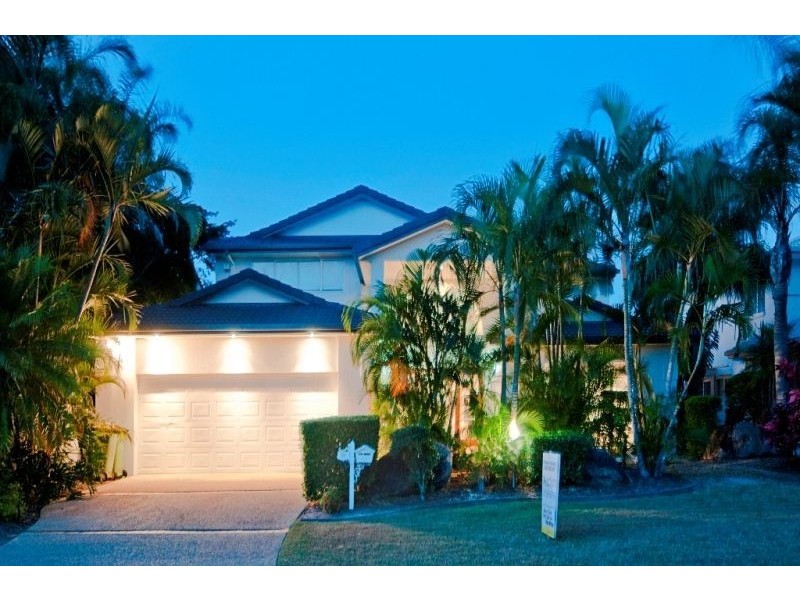 55 Pebble Beach Drive, Runaway Bay QLD 4216