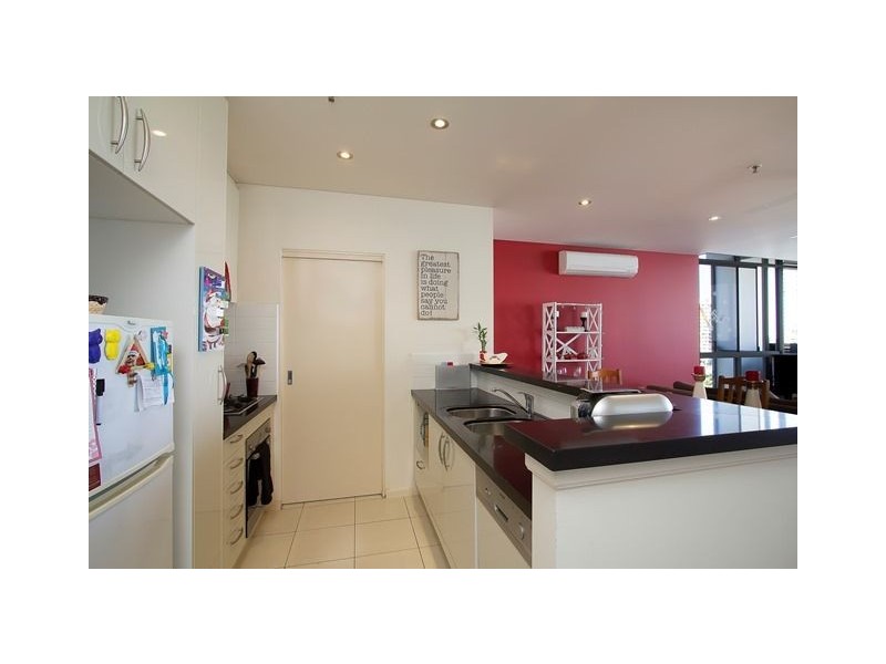 18 Cypress Avenue, Surfers Paradise QLD 4217