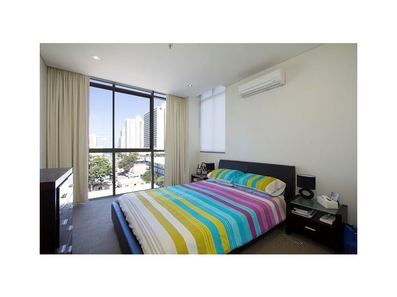 18 Cypress Avenue, Surfers Paradise QLD 4217