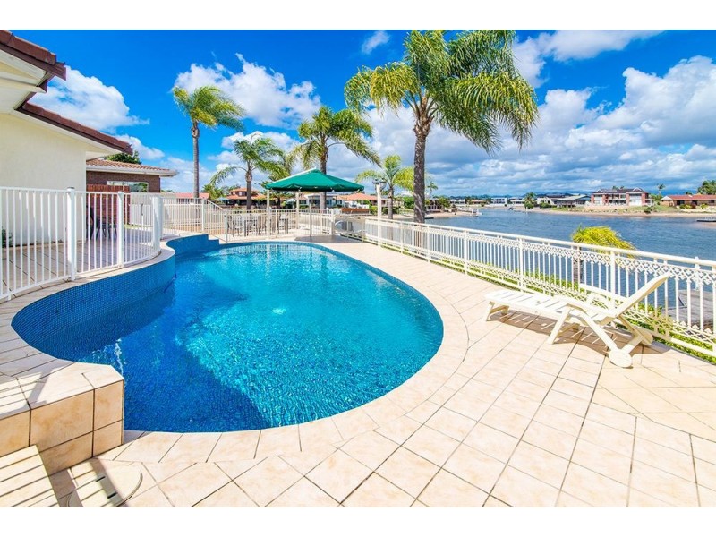 11 Moomba Court, Sorrento QLD 4217