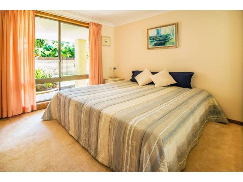 11 Moomba Court, Sorrento QLD 4217
