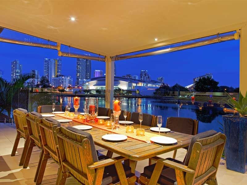 139 Allambi Avenue, Broadbeach Waters QLD 4218