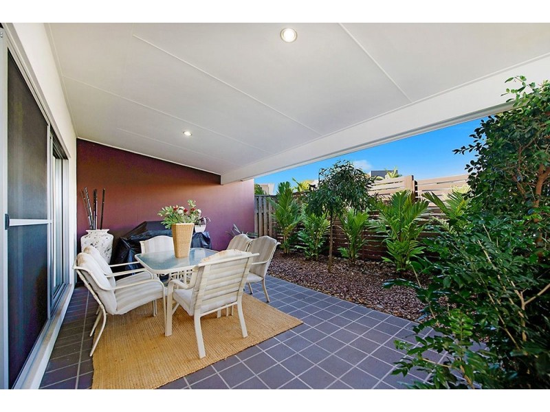 25 Lillie Street, Burleigh Waters QLD 4220