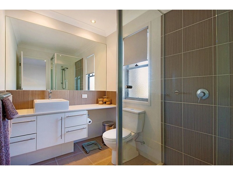 25 Lillie Street, Burleigh Waters QLD 4220