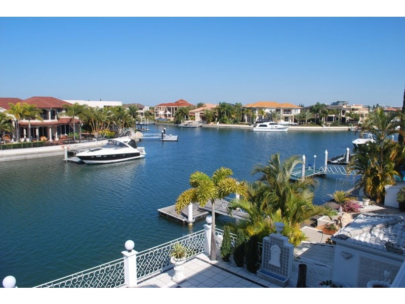 11 The Sovereign Mile, Sovereign Islands QLD 4216