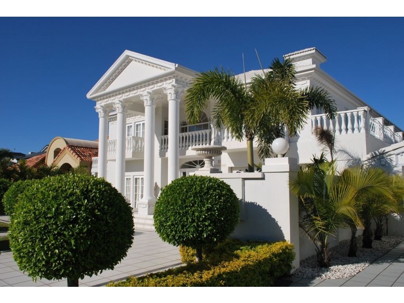 11 The Sovereign Mile, Sovereign Islands QLD 4216