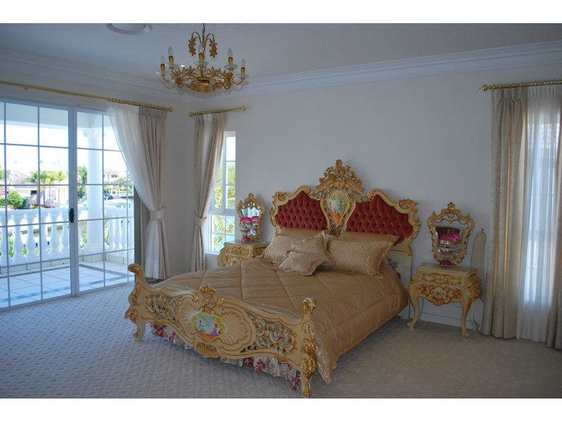 11 The Sovereign Mile, Sovereign Islands QLD 4216