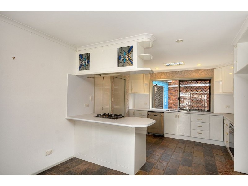 6 Sepik Place, Runaway Bay QLD 4216