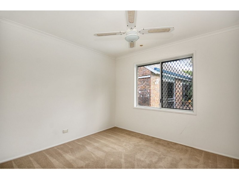 6 Sepik Place, Runaway Bay QLD 4216