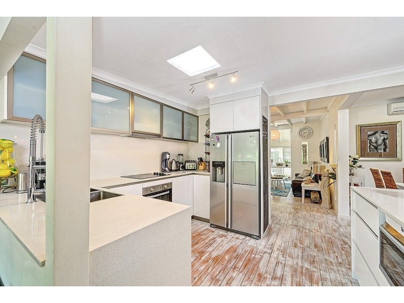 Broadbeach Waters QLD 4218