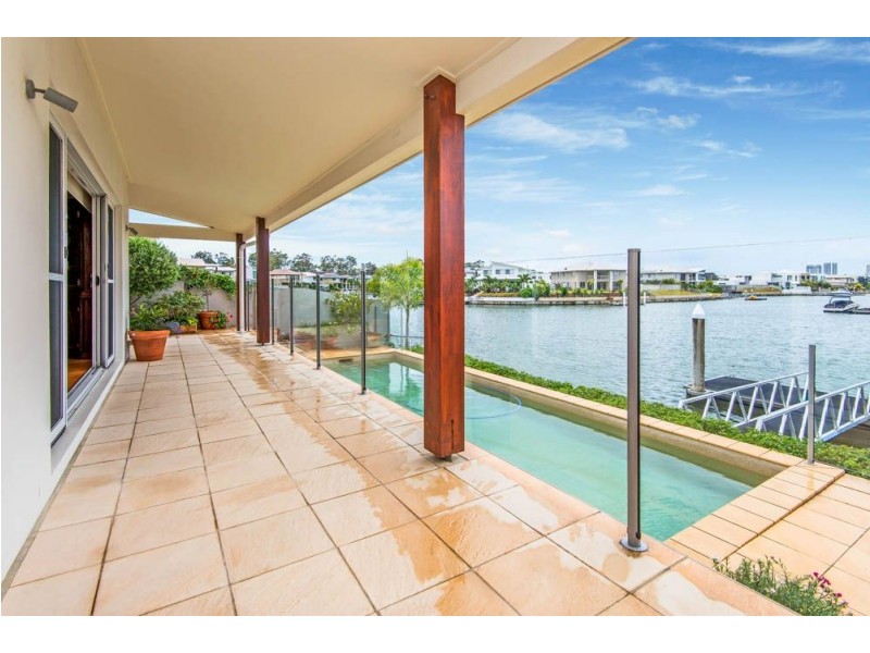61 Compass Drive, Biggera Waters QLD 4216