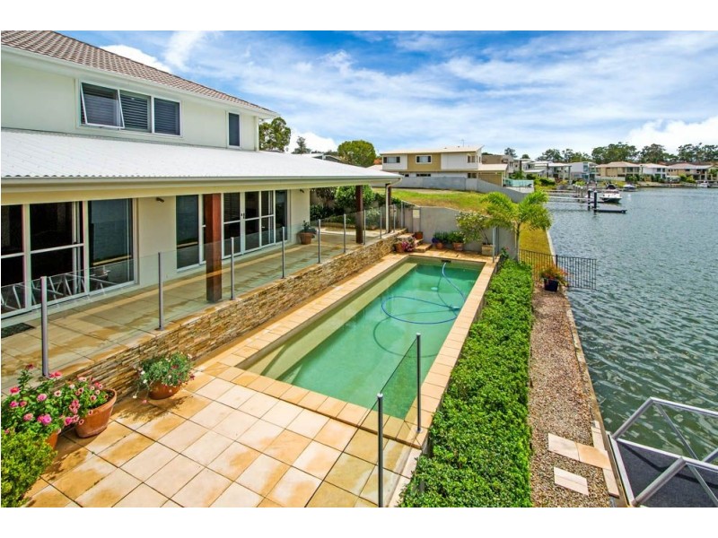 61 Compass Drive, Biggera Waters QLD 4216