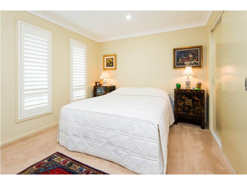 61 Compass Drive, Biggera Waters QLD 4216