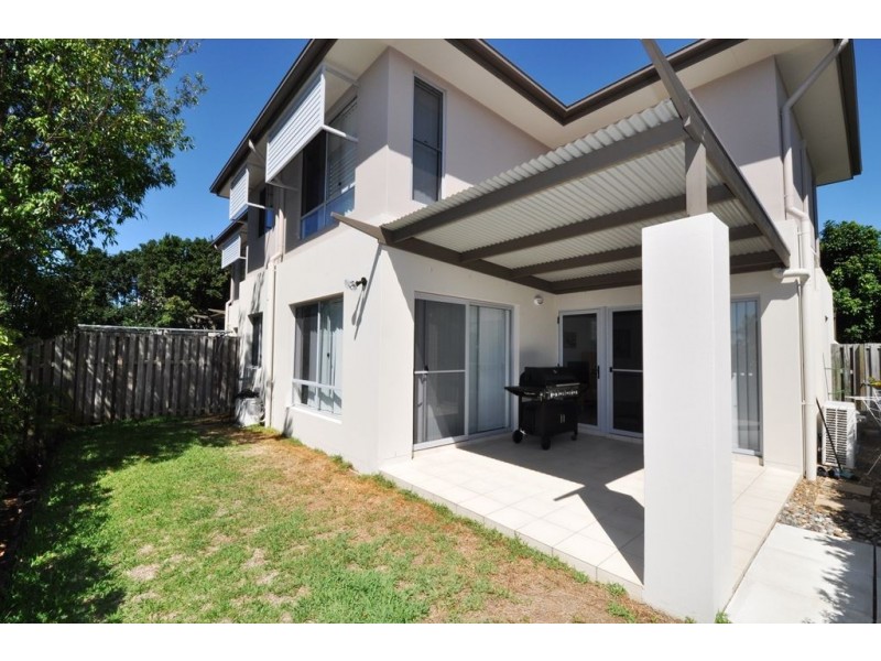 6/215 Benowa Road, Benowa QLD 4217