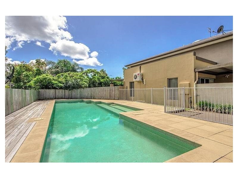 6/215 Benowa Road, Benowa QLD 4217