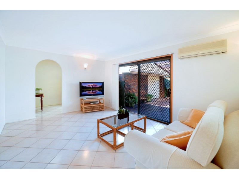 22 Matthew Flinders Drive, Hollywell QLD 4216