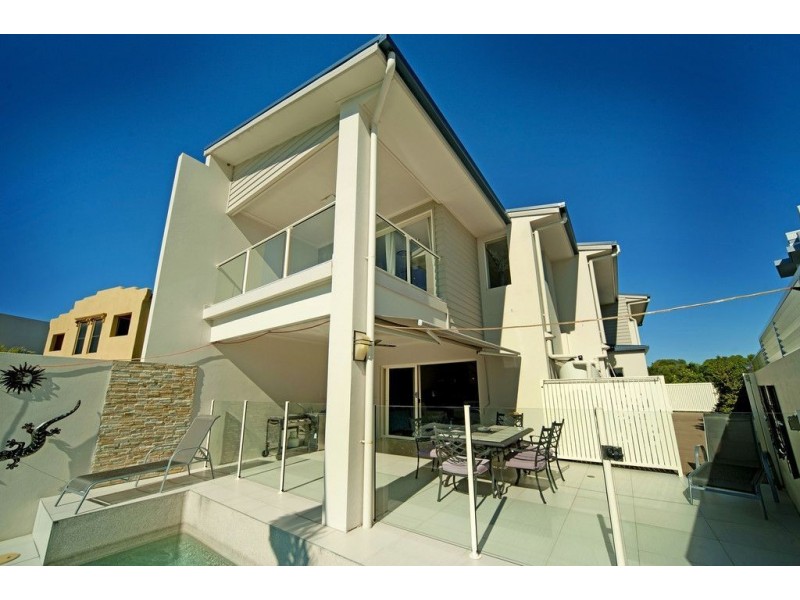 1/25 Compass Drive, Biggera Waters QLD 4216