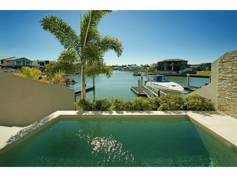 1/25 Compass Drive, Biggera Waters QLD 4216