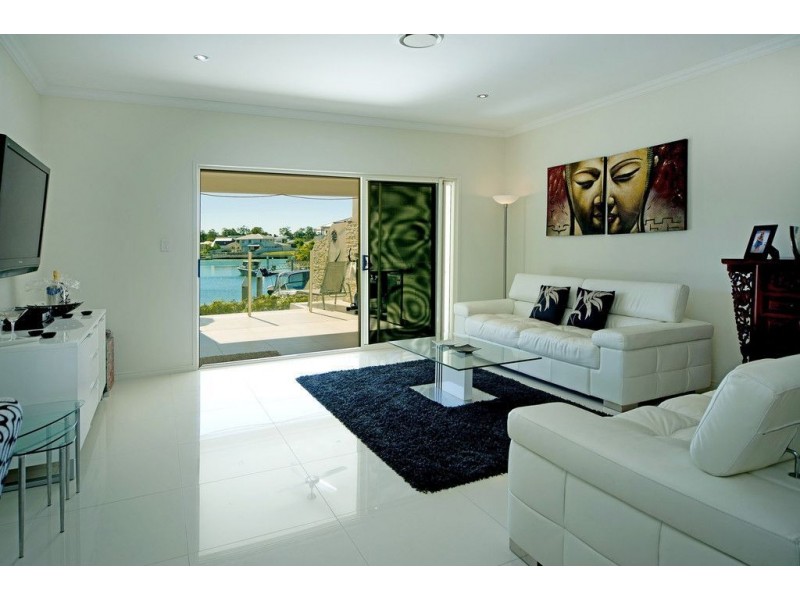 1/25 Compass Drive, Biggera Waters QLD 4216