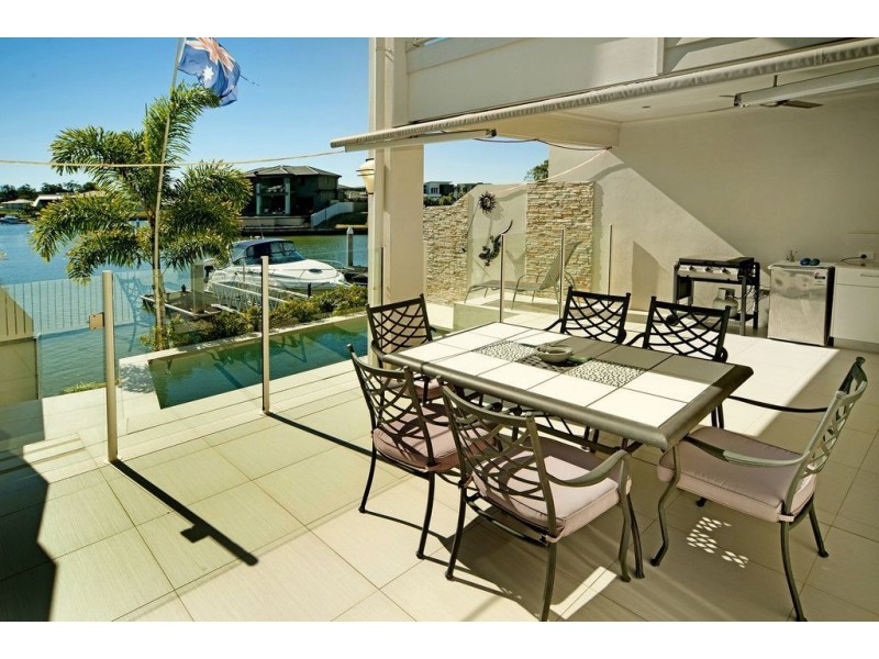 1/25 Compass Drive, Biggera Waters QLD 4216